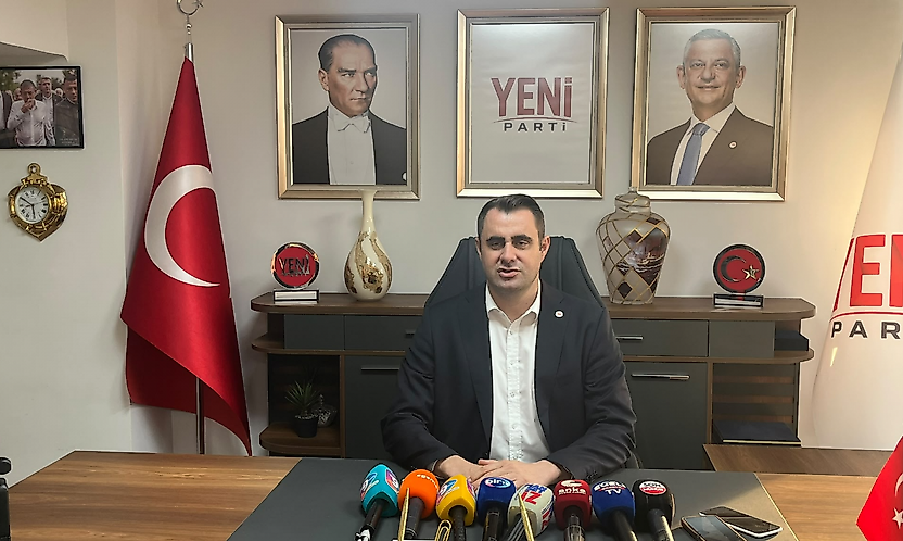 Yeni Partili Güç'ten çifte salvo: 'İzmir'in dağlarında çöp değil şehit kanı var'