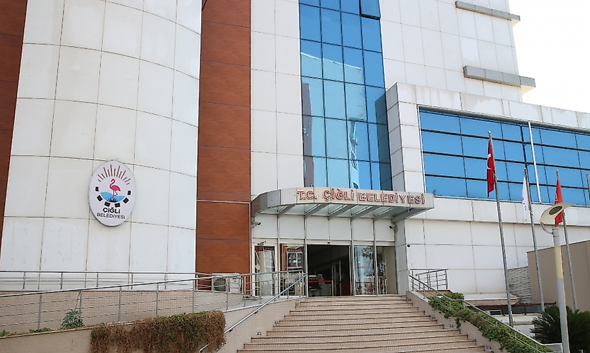 Yıldız'ın AK Parti'ye geçişi sonrası Çiğli'de 4 meclis üyesi Yeni Parti'ye geçti!