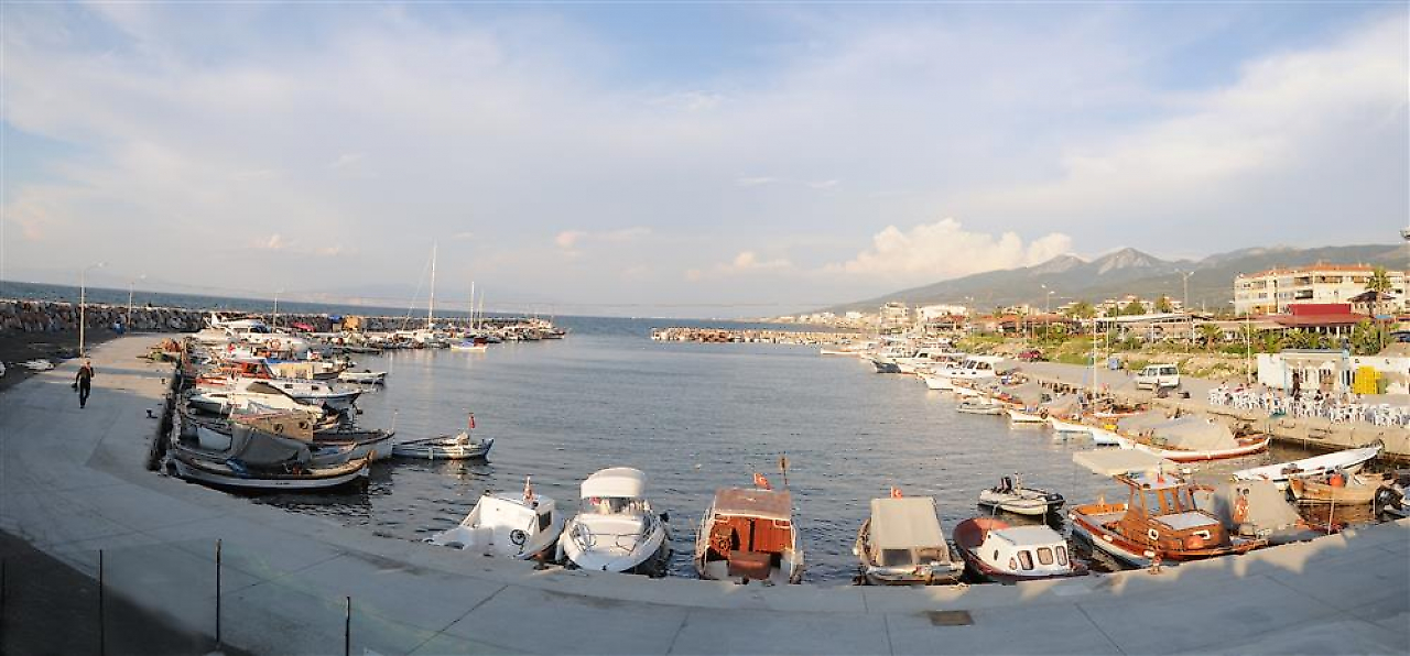 İzmir Güzelbahçe'de Hafta Sonu Ne Yapılır? Sahilden Yelki'ye, Doğadan Lezzet Duraklarına En Güzel Rotalar