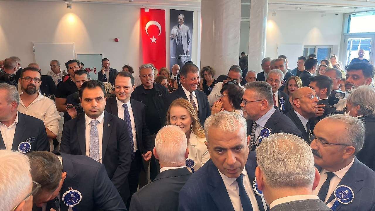 EBSO Business Center açıldı: İzmir iş dünyası yeni merkezine kavuştu