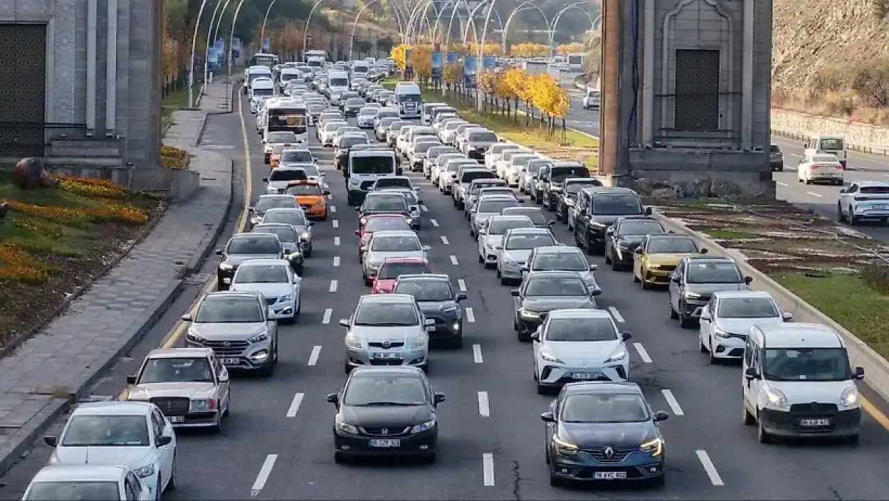 35 milyon araç sahibini ilgilendiriyor! Kaza yapanlar artık bu numarayı arayacak