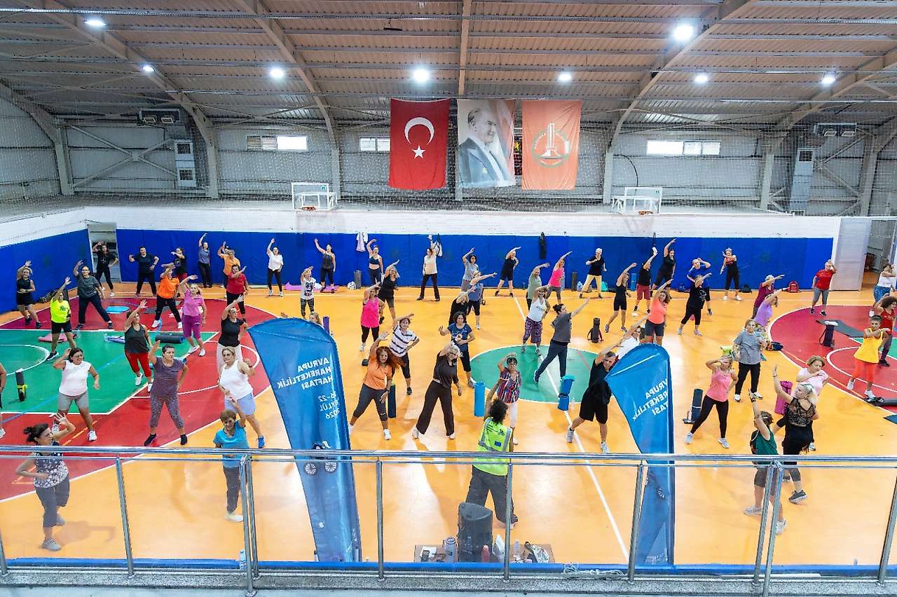 Karşıyaka'da Avrupa Hareketlilik Haftası etkinlikleri başladı