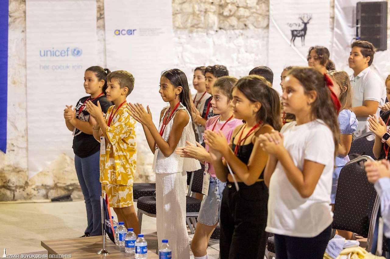 İzmirli çocuklardan belediyelere iklim çağrısı