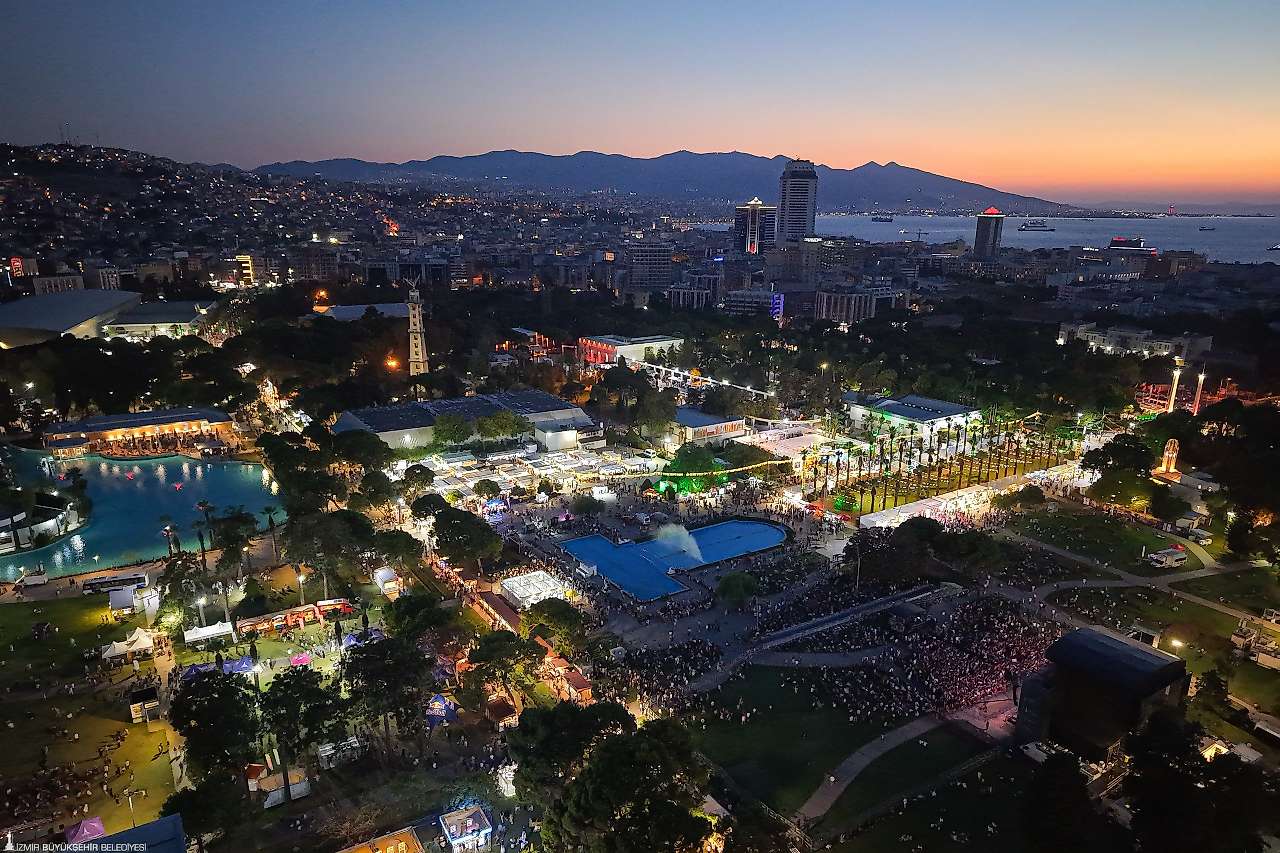 İEF için gece ulaşımı kolaylığı: Fuar dönüşünde gece ulaşımı 02.20'ye kadar