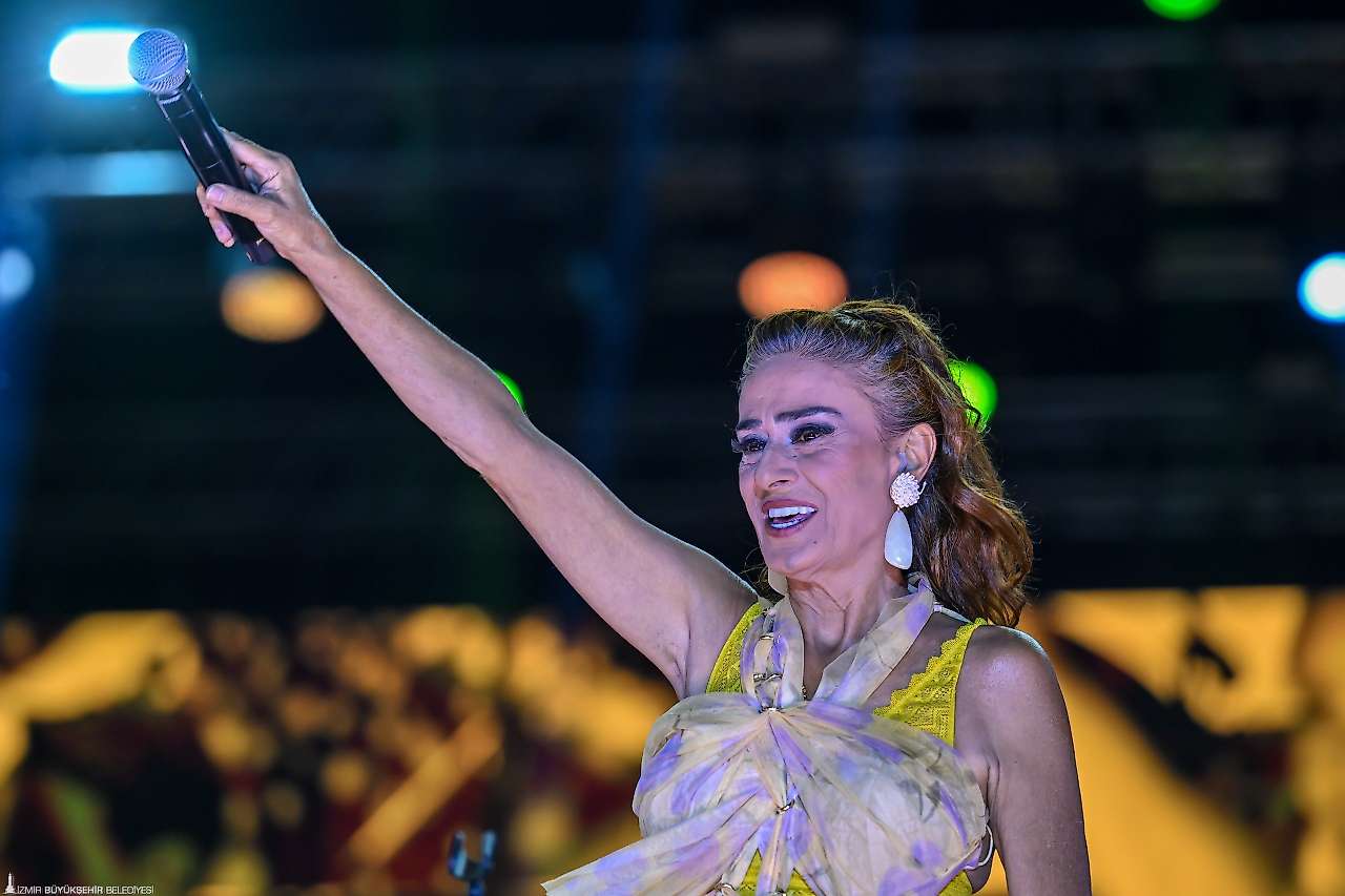 Kültürpark'ta Yıldız Tilbe coşkusu