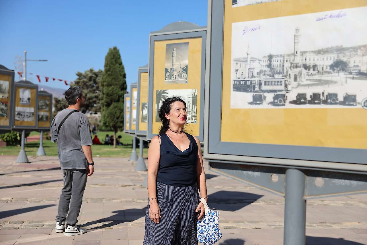 Konak Meydanı'nın değişmeyen tanığı fotoğraflarla Kordon'da