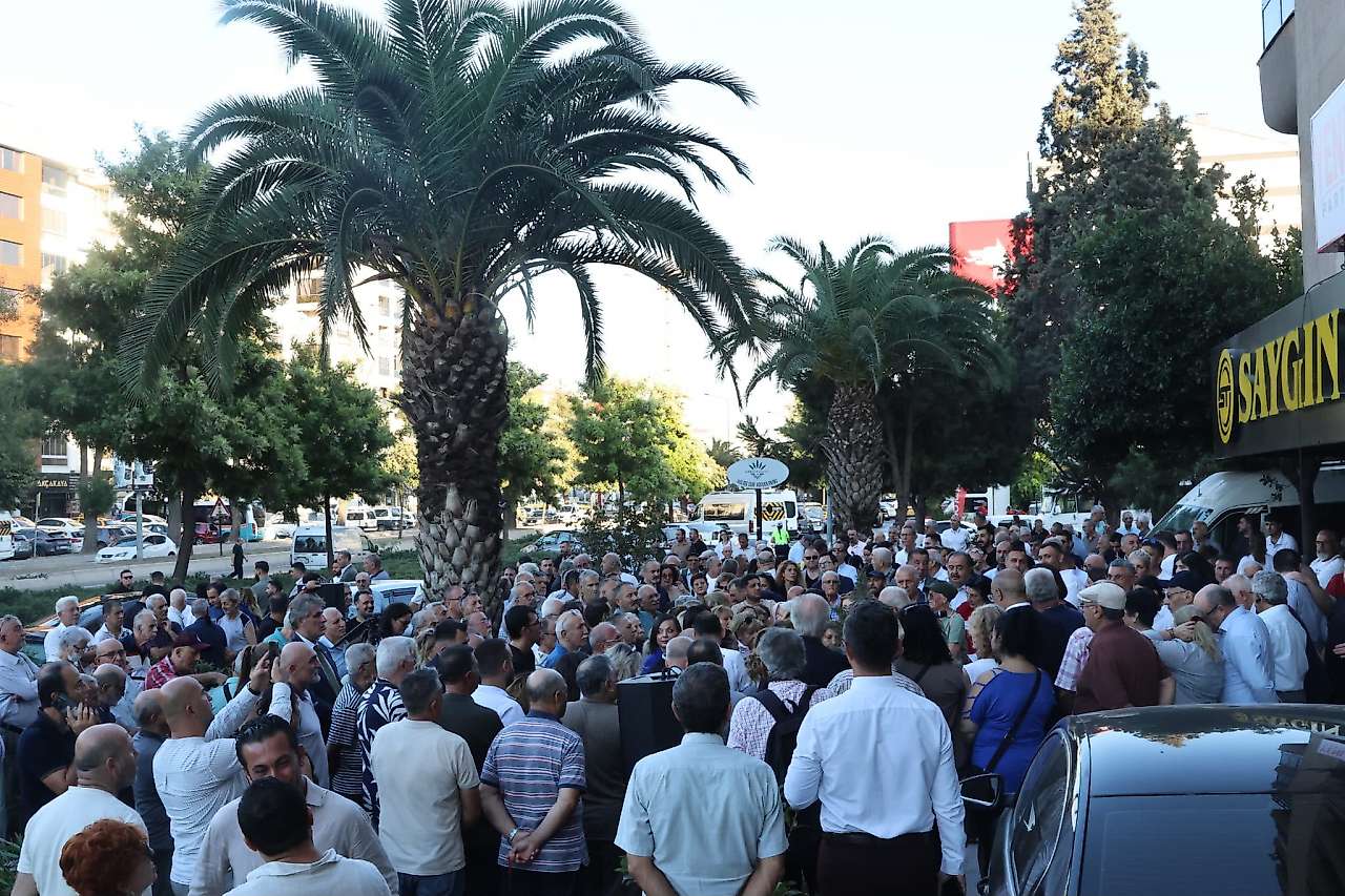 YENİ Parti Karabağlar'da ilçe binasını açtı: 'Yeni bir umudun kapılarını açıyoruz'