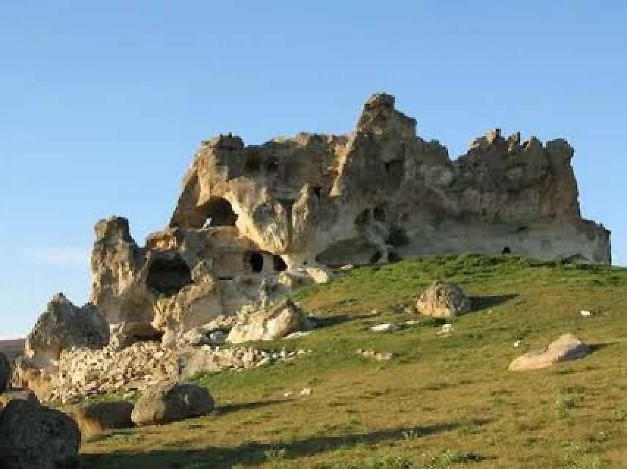 İzmir Kınık'ta Hafta Sonu Yapılacak Aktiviteler: Doğa, Tarih ve Köy Rotaları