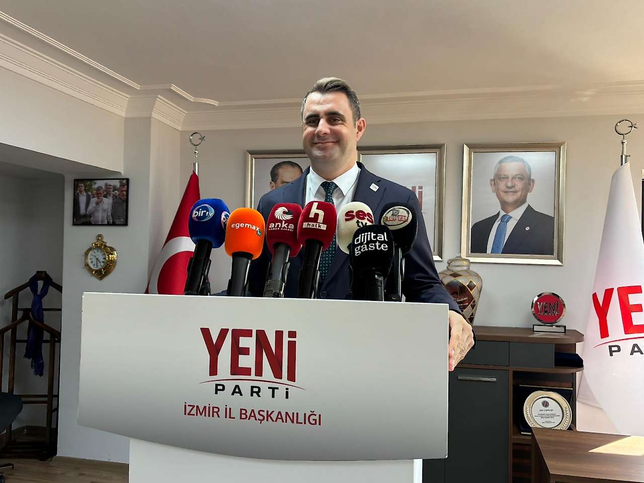 Çağatay Güç duyurdu: YENİ Parti İzmir İl Başkanlığı taşınıyor!