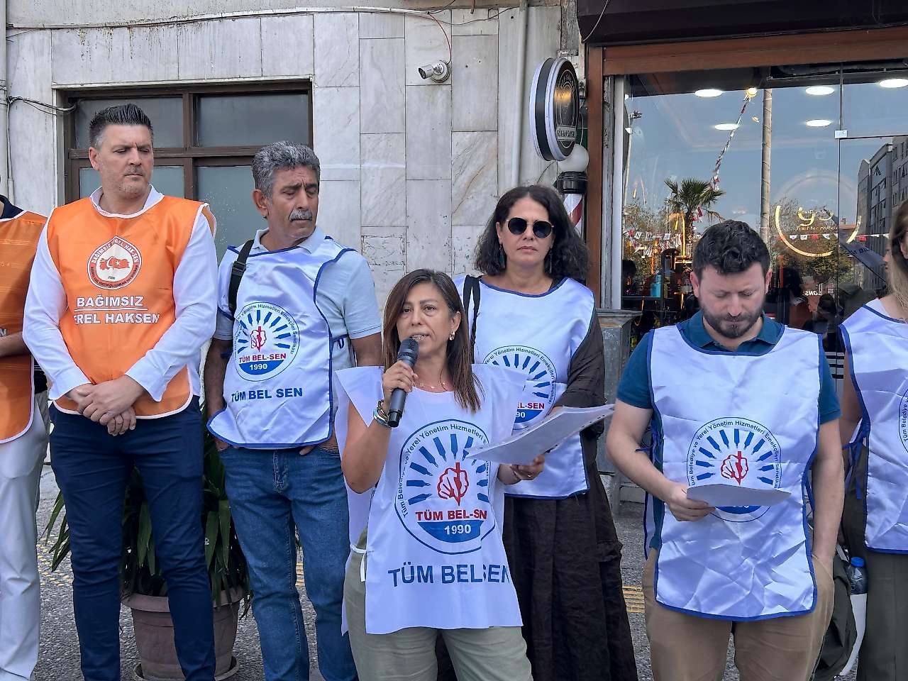 Konak'ta kamu emekçilerinden yönetime ödeme tepkisi: Mücadelenin fişeğini attık!
