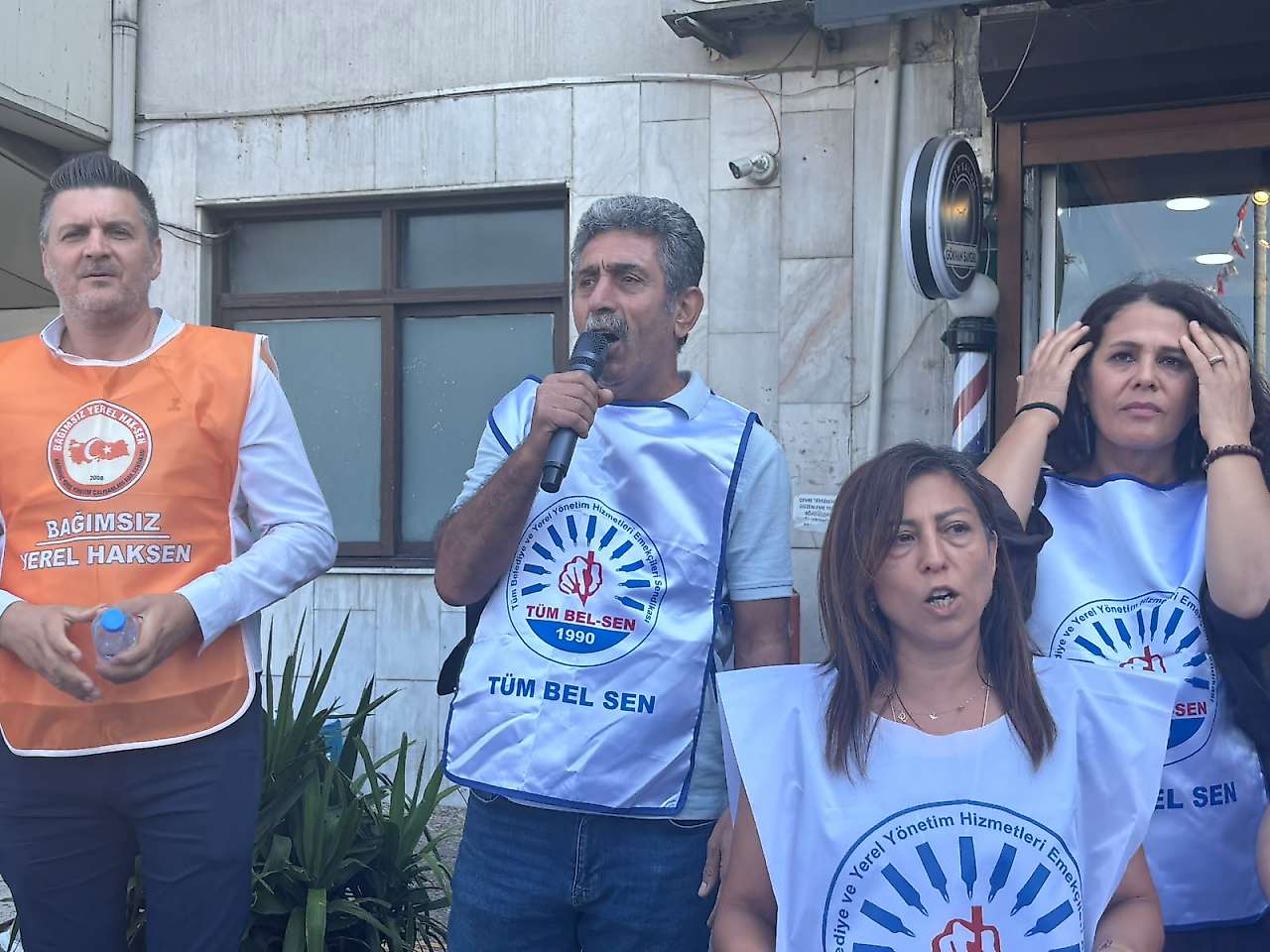 Konak'ta kamu emekçilerinden yönetime ödeme tepkisi: Mücadelenin fişeğini attık!