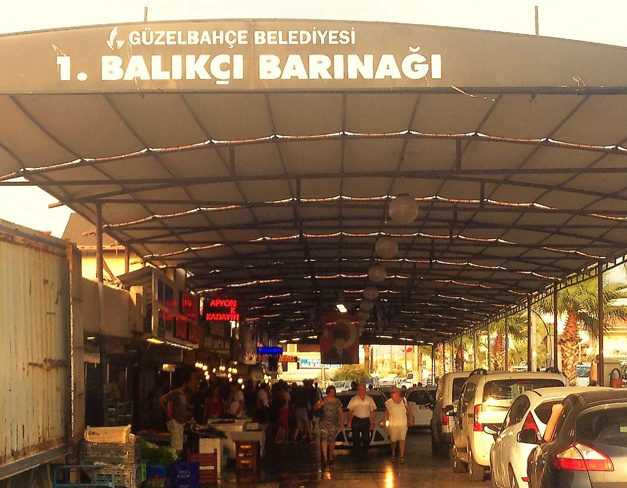 İzmir Güzelbahçe'de Hafta Sonu Ne Yapılır? Sahilden Yelki'ye, Doğadan Lezzet Duraklarına En Güzel Rotalar
