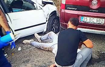 İzmir'de hatalı manevra kazası: 1'i ağır 8 yaralı