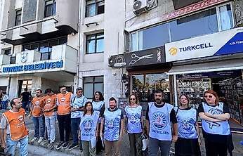 Konak'ta kamu emekçilerinden yönetime ödeme tepkisi: Mücadelenin fişeğini attık!
