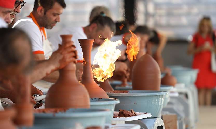 Menemen Çömlek Festivali başlıyor: Edis ve Nil Karaibrahimgil sahne alacak