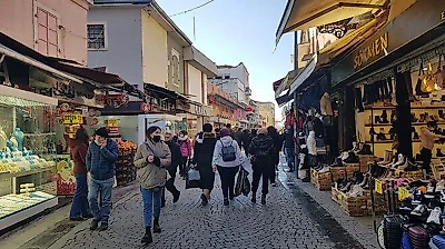 Ahilik Haftası'nda Kemeraltı esnafından tepki: Esnaf kirasını ödeyemiyor, esnaf başkanı nerede?