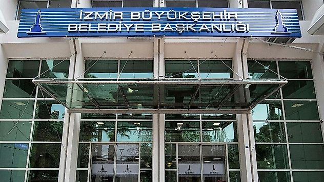 BAYETAV'ın İzmir anketinde Büyükşehir'den memnun olmayanların oranı yüzde 59 çıktı