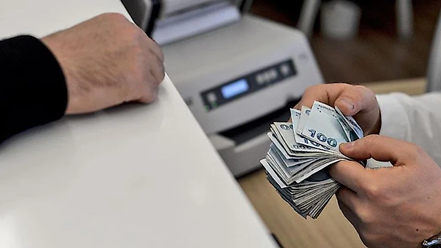Belediyeden İzmirli öğrencilere 'cep harçlığı' desteği
