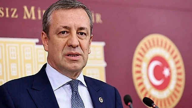 CHP'li Türeli'den yeni eğitim yılı çıkışı: Sorunlar hâlâ çözülmedi