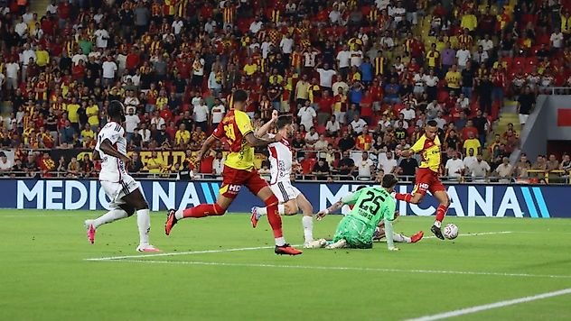 Gürsel Aksel'de kara gece... Stoilov: En kötü 45 dakikamdı