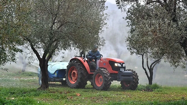 İzmir Büyükşehir'den çiftçiye sonbahar destekleri