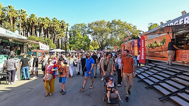 İzmir Fuarı'nda yemek alanına yeni düzen: Kültürpark'ta mangalsız fuar dönemi