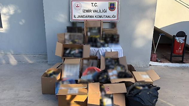 İzmir jandarmasından Menderes'te kaçak tütün baskını