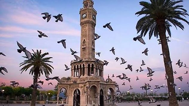 İzmir Konak'ta Hafta Sonu Ne Yapılır? İşte Gezilecek Yerler ve Aktiviteler