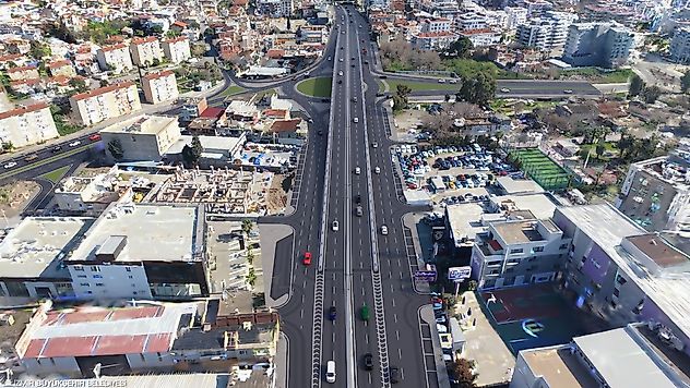 Karşıyaka trafiğine yeni çözüm: Anadolu Caddesi'ne 205 metrelik köprü