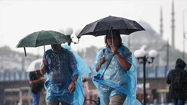 Meteoroloji il il uyardı: Gök gürültülü sağanak geliyor