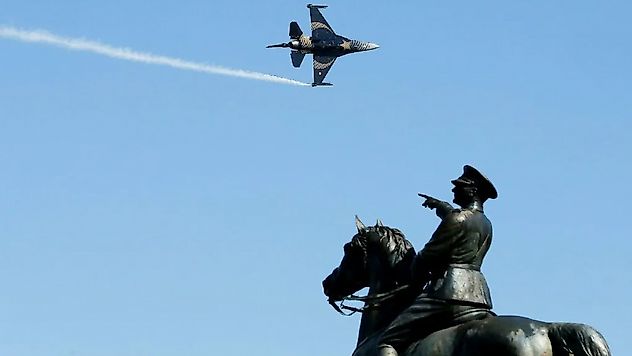 SOLOTÜRK İzmir'de bugün saat kaçta? Gösteri nereden izlenir?