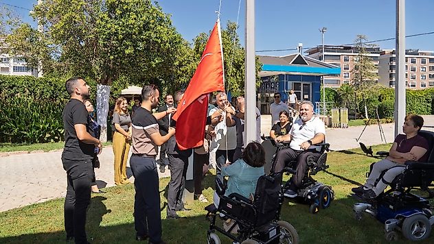 Torbalı'daki yüzme havuzuna Kırmızı Bayrak: İzmir'de sayı 100'e ulaştı