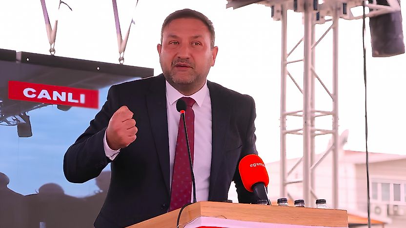 Gümrükçü'den siyasi etik çağrısı: 'Seçilmiş makam parti değiştirilerek taşınamaz'