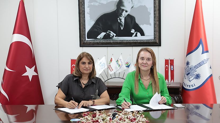 Konak Belediyesi kadın cinayetlerine karşı protokol imzaladı