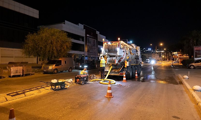 13 kilometrelik atık su hattında temizlik ve güçlendirme seferberliği