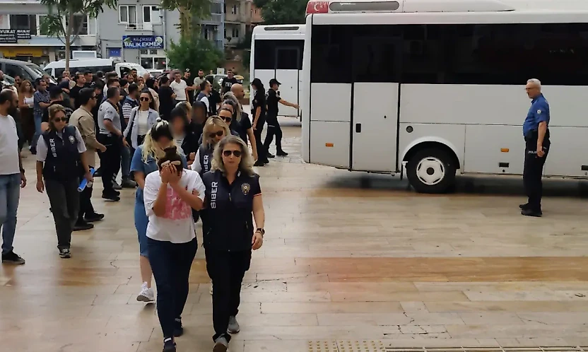Aydın merkezli bahis operasyonunda İzmir ayağı: 27 kişi tutuklandı