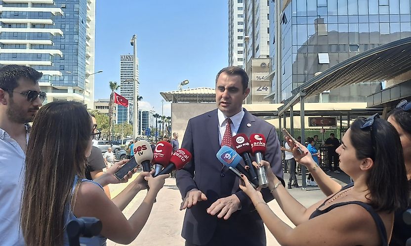 CHP İzmir'den 123 bin liralık iPhone suç duyurusuna Yeni Partili Güç'ten yanıt geldi: Konu bizim için kapandı