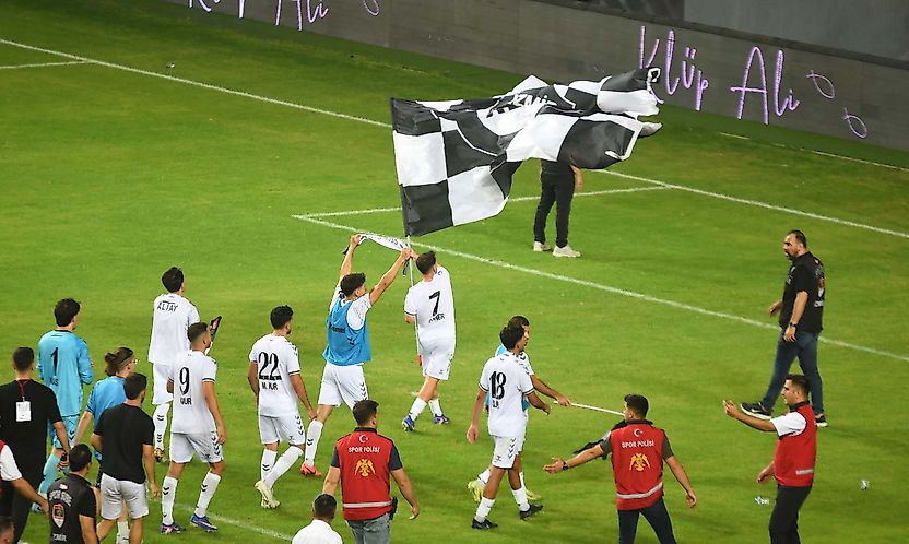İzmir derbisinin faturası ağır oldu: Altay'a 60 bin 500 TL ceza